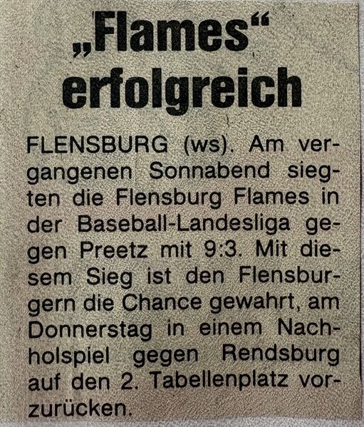 Datei:1995 Flames-Royals.jpg